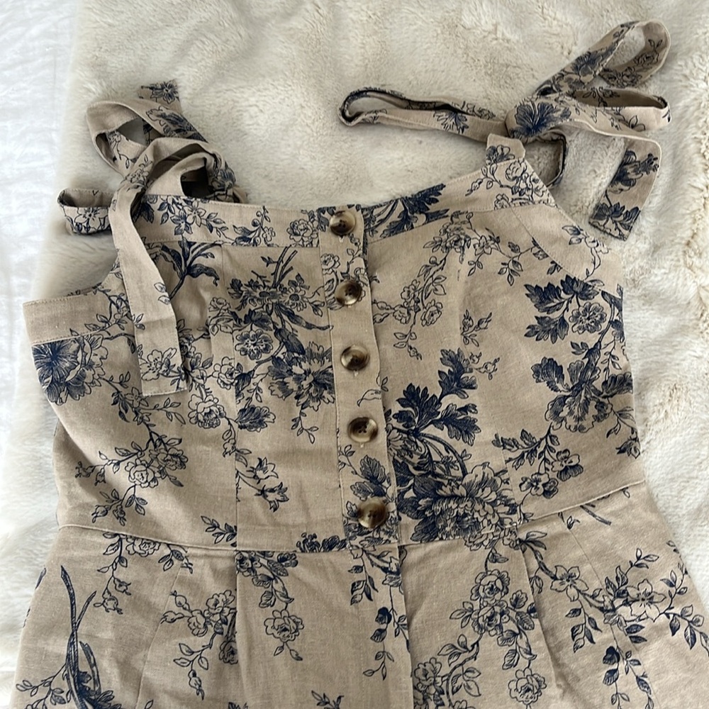 Gal Meets Glam Magnolia Floral Jumpsuit 8 NWOT - Picture 5 of 6